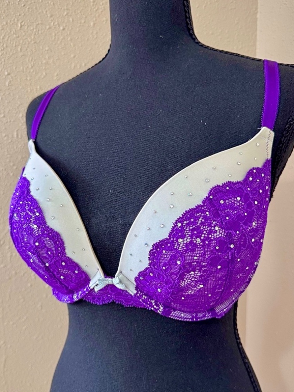 RARE 💎 Victoria’s Secret Dream Angels Luxe Crystal Demi Bra | 34DD